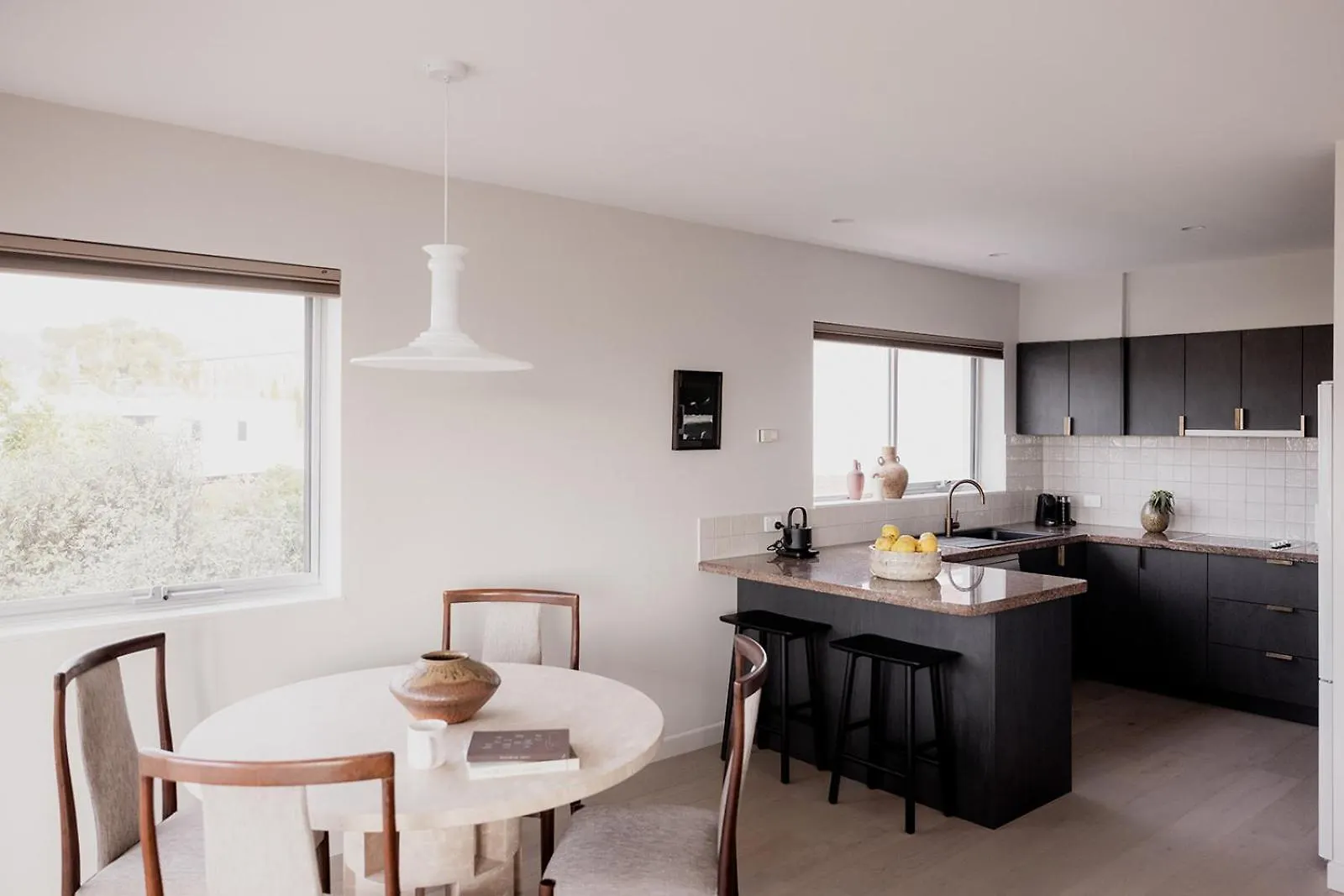Battery Point Retreat With River Views ホバート アパート