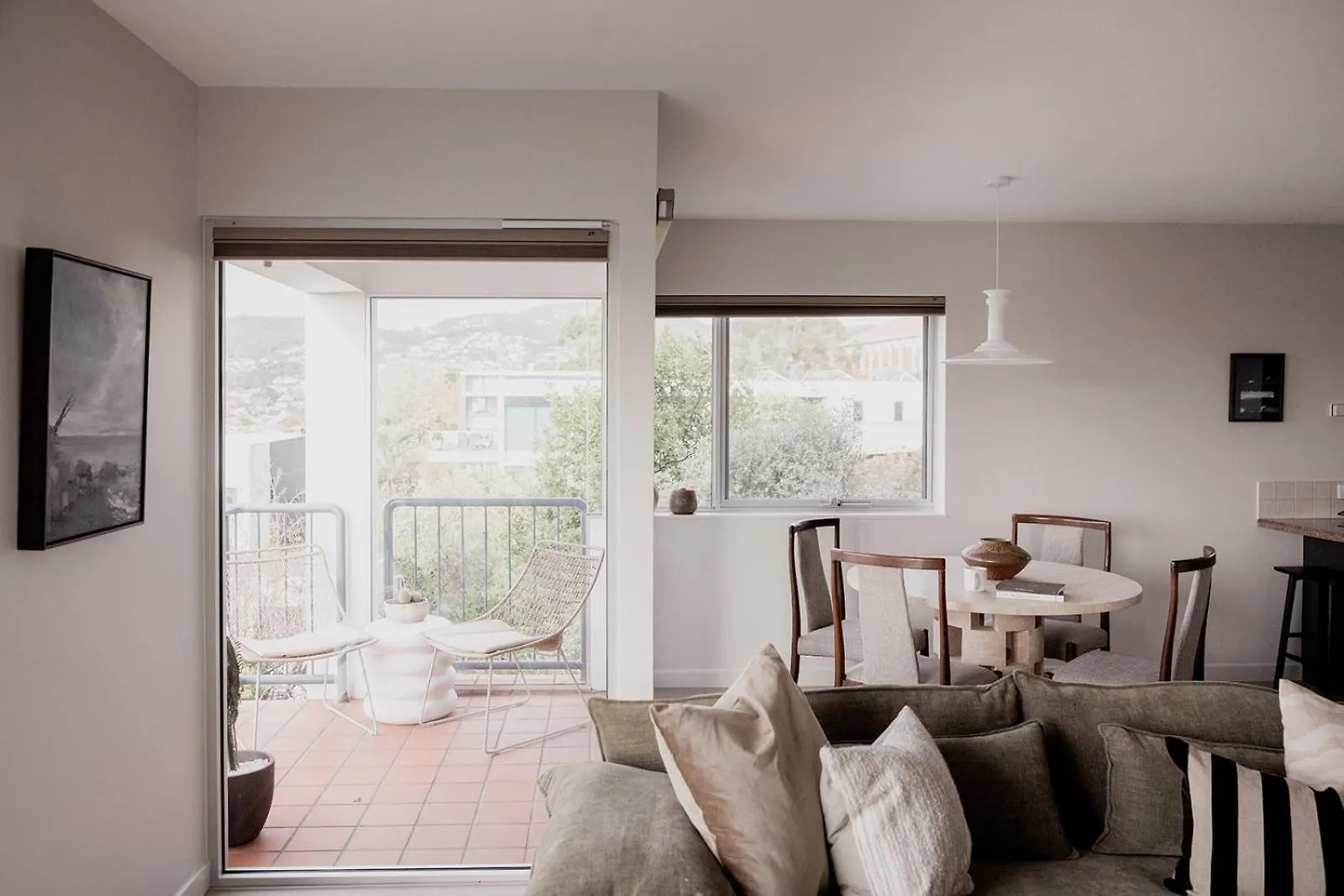 Battery Point Retreat With River Views ホバート アパート